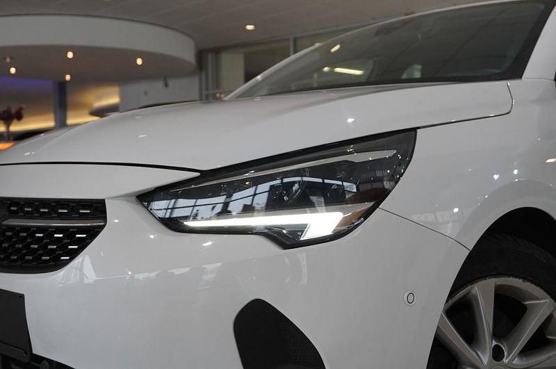 Gebraucht Opel Corsa Elegance 101 PS (74 kW) 2023 Schneeweiß Kleinwagen
