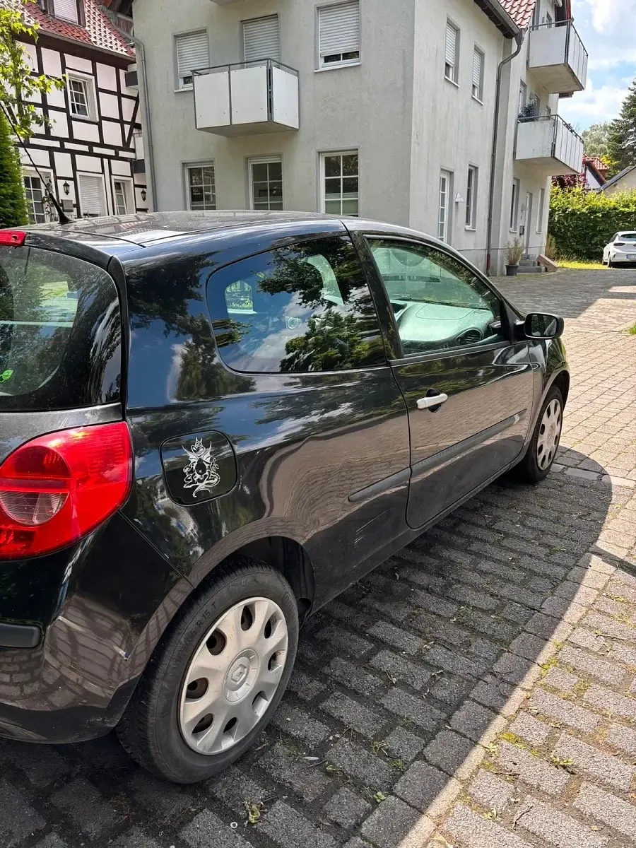 Gebraucht Renault Clio 75 PS (55 kW) 2009 Schwarz Kleinwagen