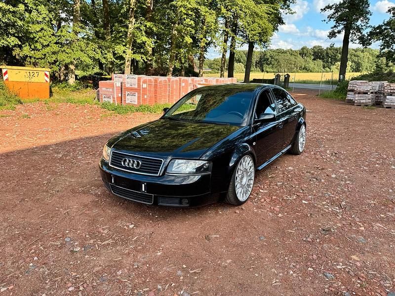 Schwarz Gebraucht 2002 Audi A6 Limousine | 6.400 € (Etwas zu teuer) - Bild 1/4