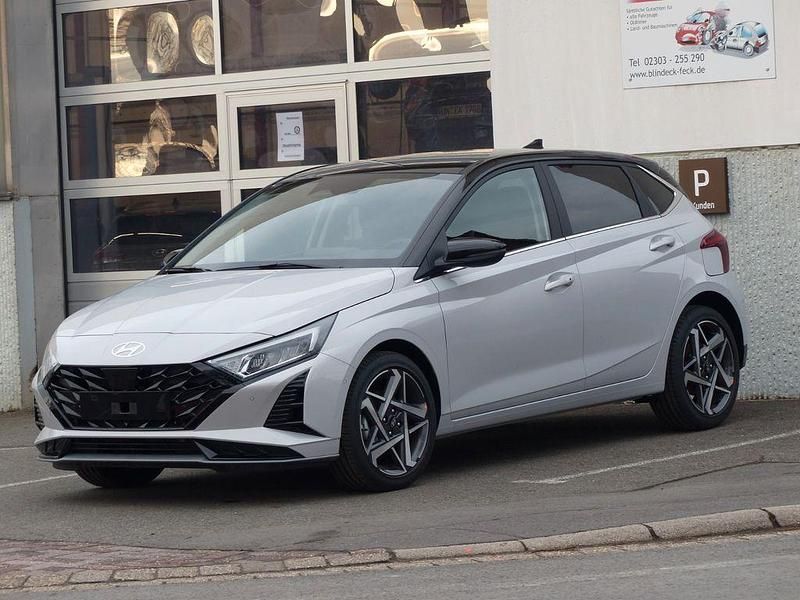 Neu Hyundai i20 Prime 90 PS (66 kW) 2026 Grau Limousine