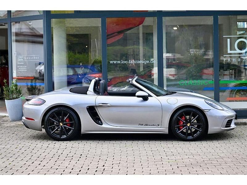 Gebraucht Porsche Boxster S 349 PS (256 kW) 2018 Gtsilbermetallic (metallic) Cabrio