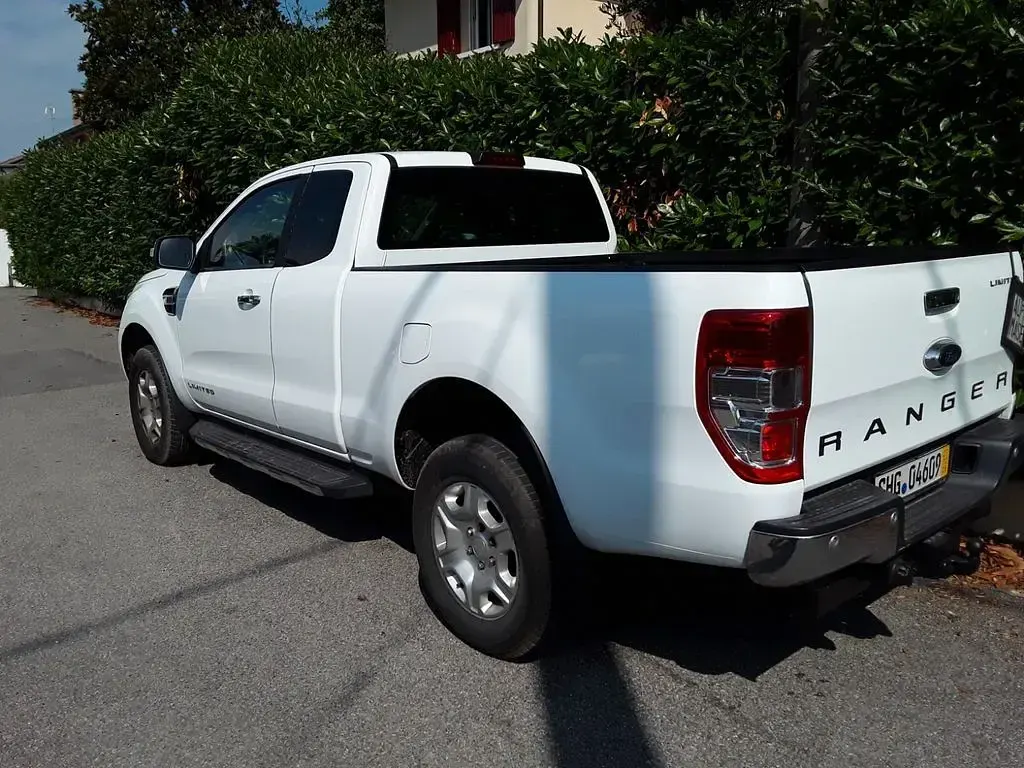 Gebraucht Ford Ranger Limited 200 PS (147 kW) 2019 Weiß Pickup