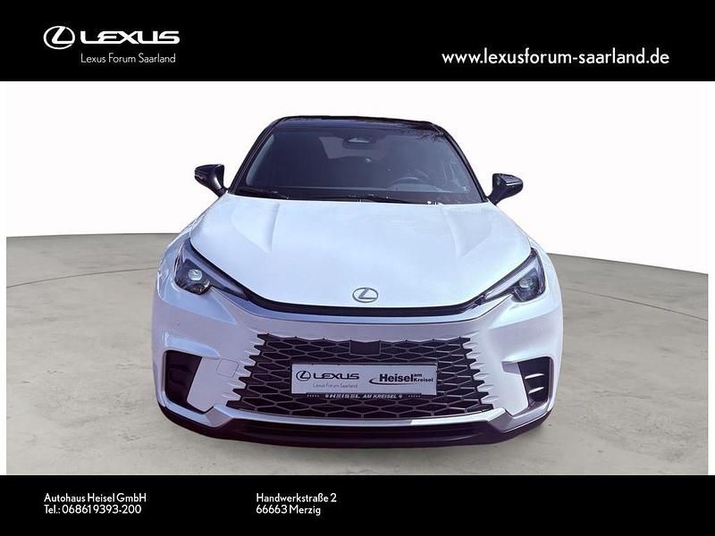 Neu Lexus LBX 136 PS (100 kW) 2025 Weiß SUV