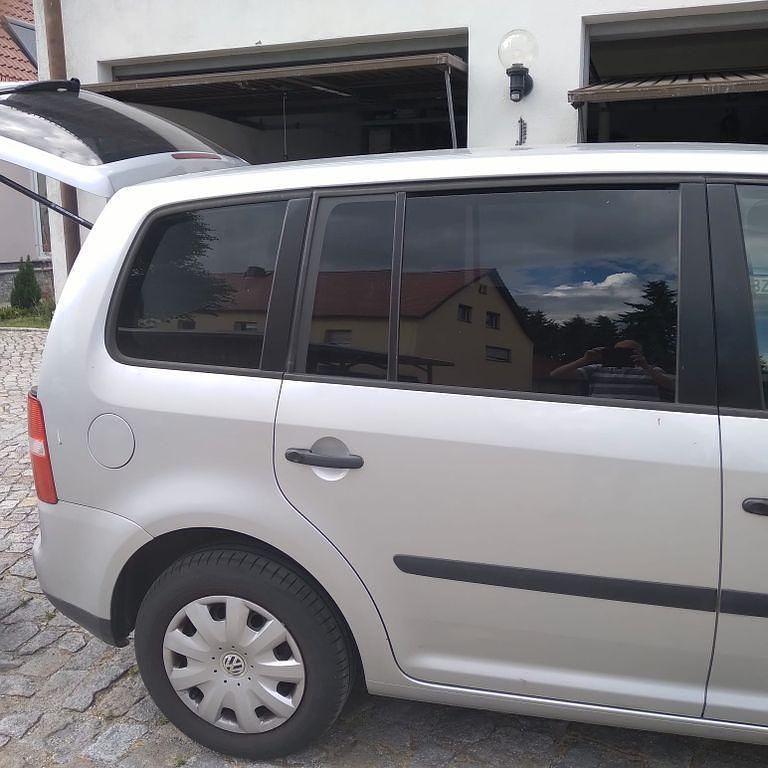 Gebraucht VW Touran Basis 116 PS (85 kW) 2004 Silber Van / Kleinbus