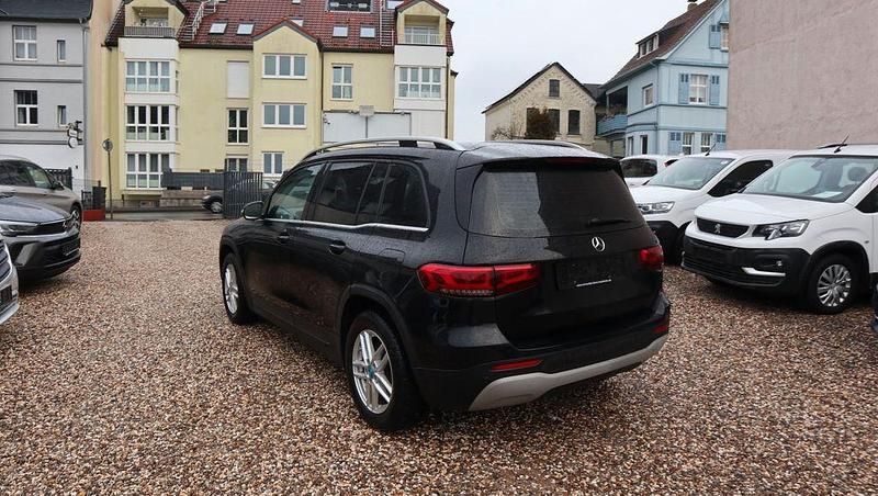 Gebraucht Mercedes GLB200 150 PS (110 kW) 2023 Nachtschwarz  unilack (metallic) SUV