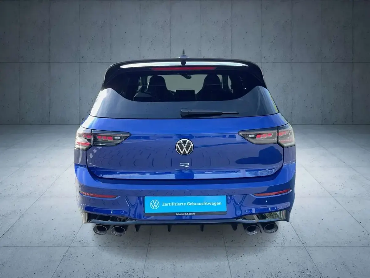 Gebraucht VW Golf VIII R 333 PS (244 kW) 2025 Lapiz blue metallic Limousine