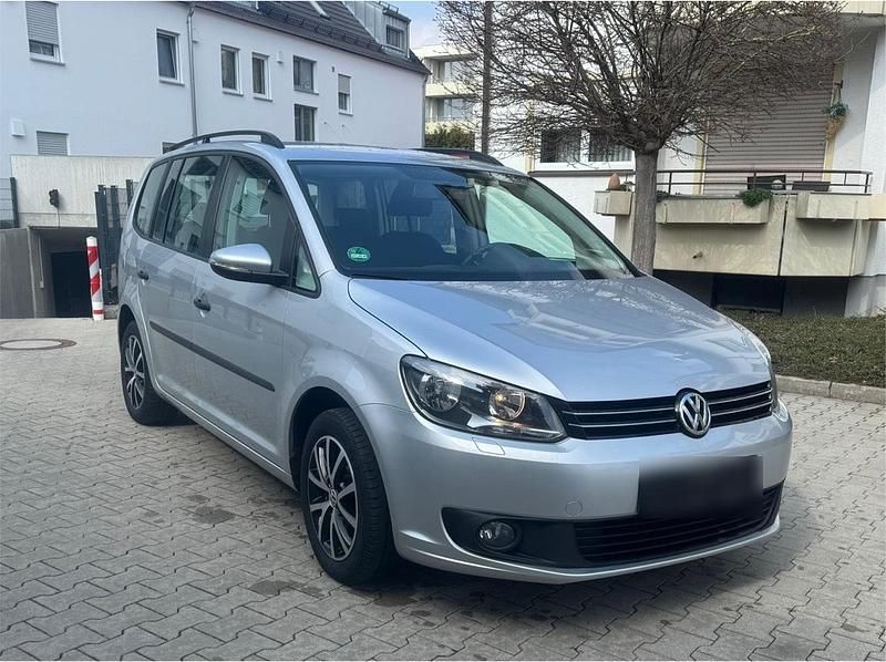 Gebraucht VW Touran 105 PS (77 kW) 2014 Silber Van / Kleinbus