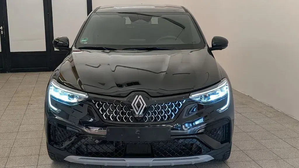 Gebraucht Renault Arkana 140 PS (102 kW) 2024 Schwarz SUV