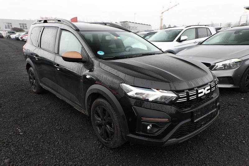 Gebraucht Dacia Jogger Extreme 101 PS (74 kW) 2024 Noir nacre perleffekt Van / Kleinbus