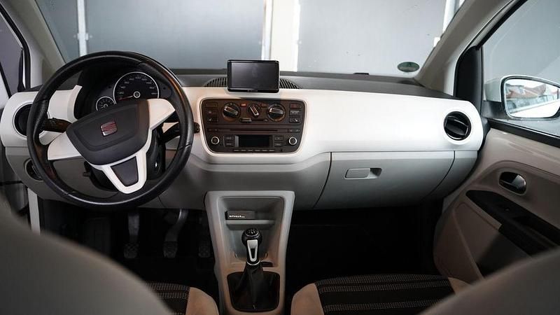 Gebraucht Seat Mii 4You 75 PS (55 kW) 2013 Weiß Kleinwagen