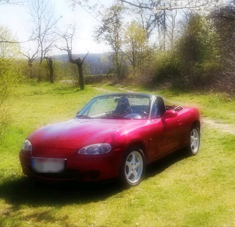 Używany Mazda MX5 110 KM (80 kW) 2001 Czerwony Kabriolet