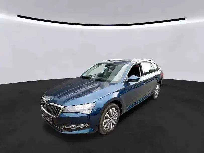 Gebraucht Skoda Superb Style 150 PS (110 kW) 2023 Blau Kombi