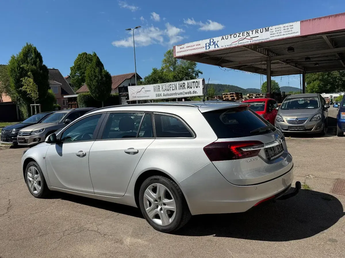 Gebraucht Opel Insignia Selection 140 PS (102 kW) 2015 Silber Kombi