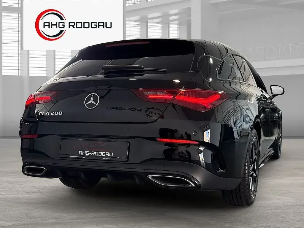 Gebraucht Mercedes CLA200 AMG line 163 PS (119 kW) 2024 Schwarz Limousine