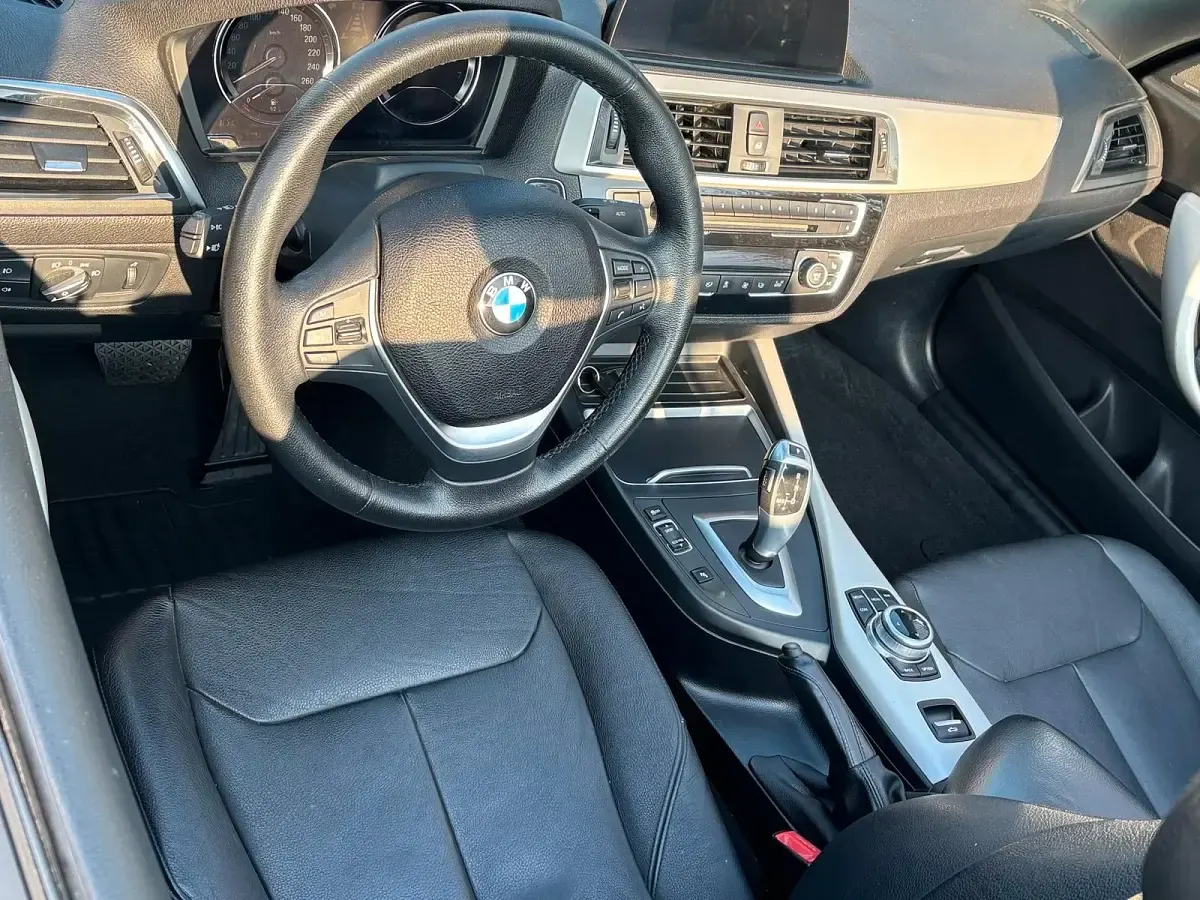 Gebraucht BMW 218 138 PS (101 kW) 2017 Schwarz Cabrio