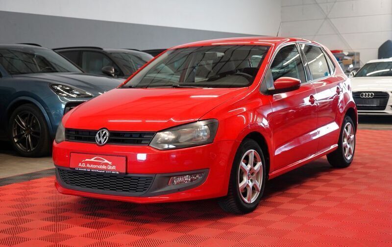Rot Gebraucht 2012 VW Polo Limousine | 4.450 € (Guter Preis) - Bild 1/4