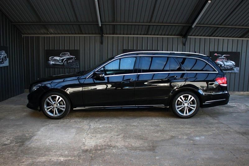 Gebraucht Mercedes E200 Avantgarde 136 PS (100 kW) 2014 Schwarz Kombi