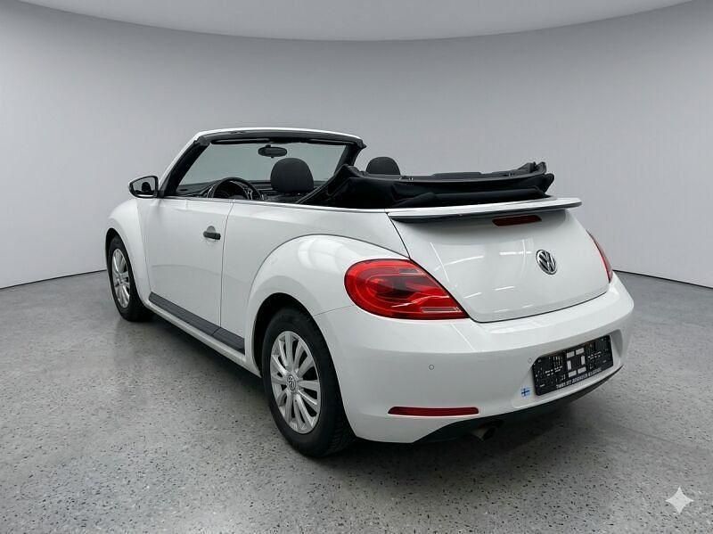 Gebraucht VW Beetle 105 PS (77 kW) 2016 Weiß Kleinwagen