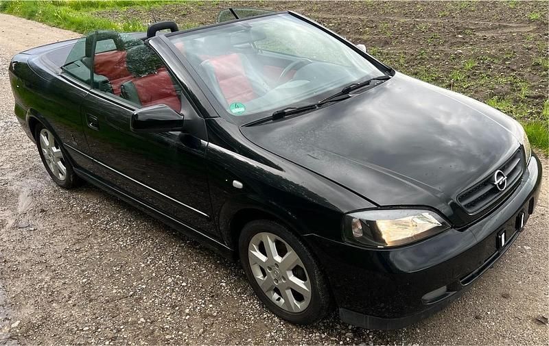 Schwarz Gebraucht 2004 Opel Astra Cabriolet Cabrio | 1.300 € (Superpreis) - Bild 1/4