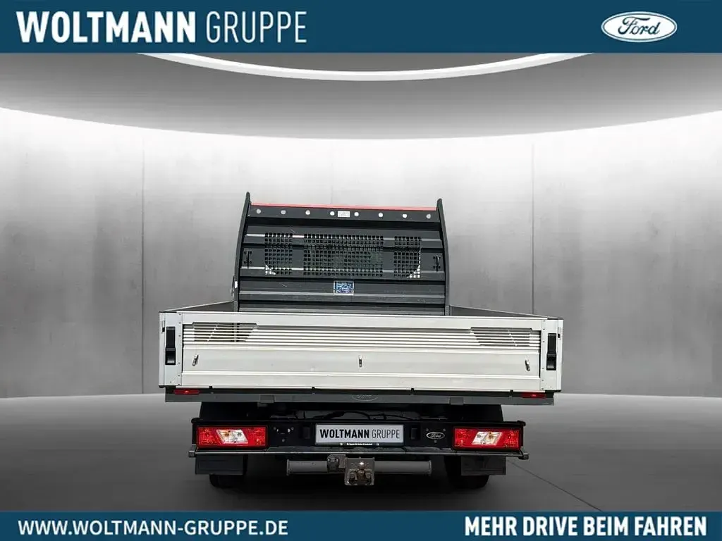 Gebraucht Ford Transit Trend 170 PS (125 kW) 2021 Frostweiß Van