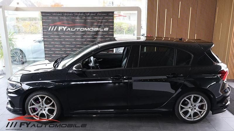 Gebraucht Fiat Tipo S 120 PS (88 kW) 2019 Schwarz Limousine