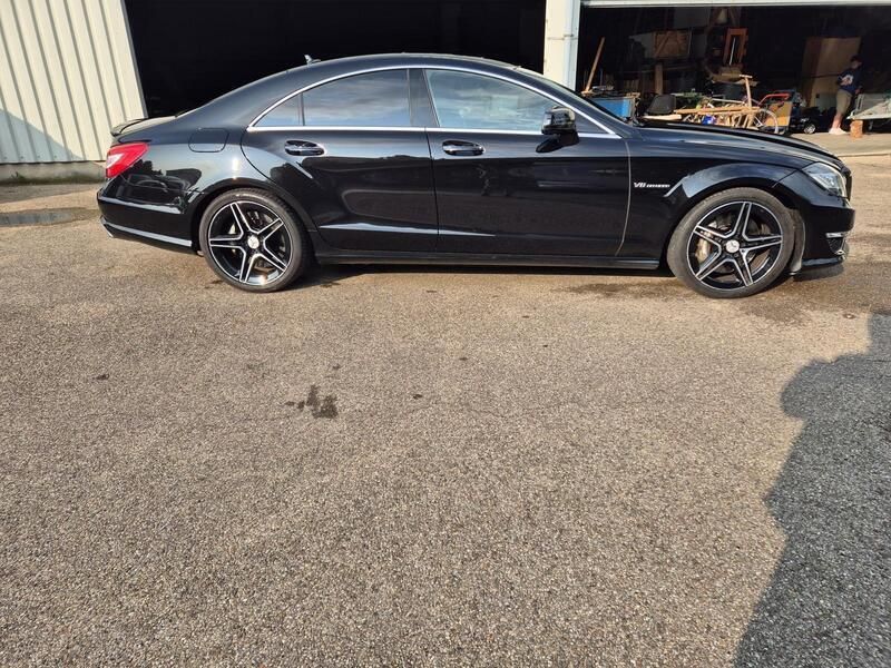 Schwarz Gebraucht 2012 Mercedes CLS63 AMG AMG Coupé | 51.000 € - Bild 1/4