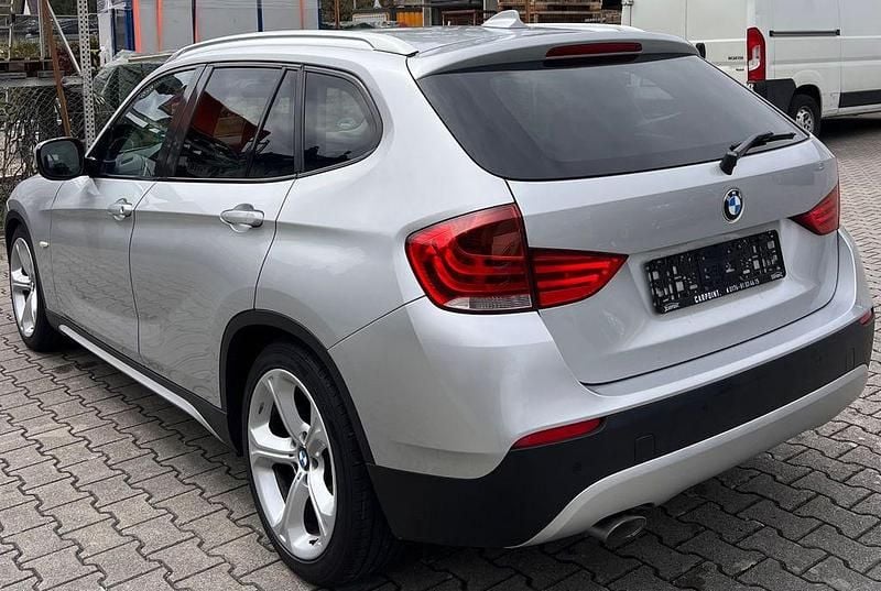 Second-hand BMW X1 Shadowline 177 CP (130 kW) 2010 Argintiu SUV
