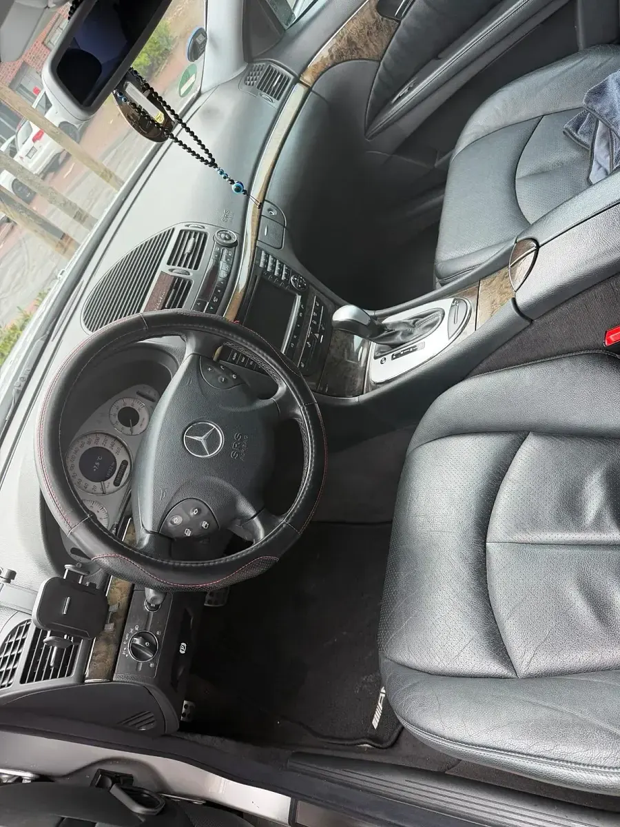 Gebraucht Mercedes 320 248 PS (182 kW) 2005 Grau Limousine