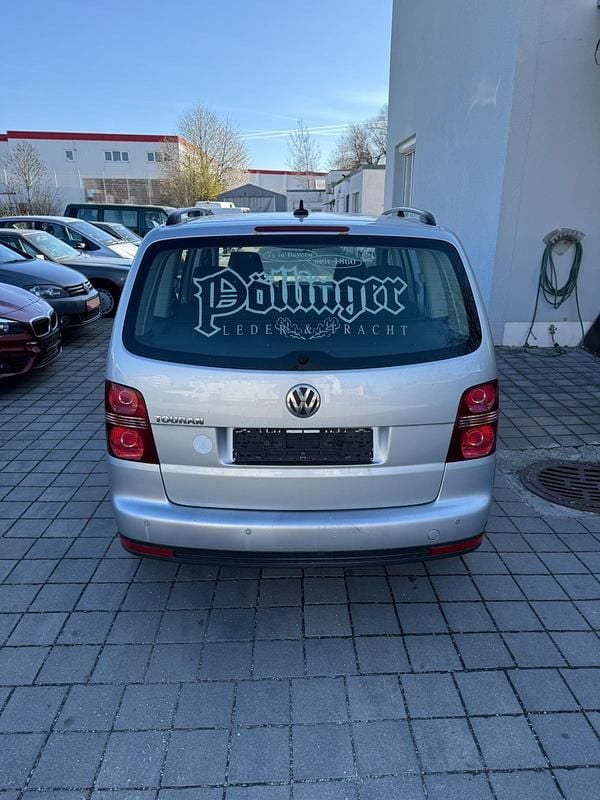 Gebraucht VW Touran 105 PS (77 kW) 2008 Grau Van / Kleinbus