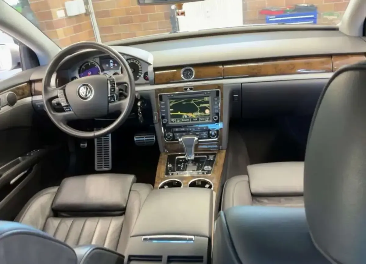 Gebraucht VW Phaeton S 245 PS (180 kW) 2015 Silber Limousine