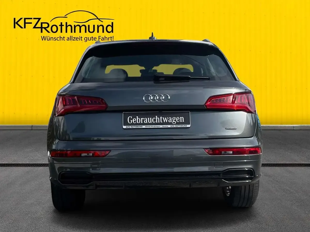 Gebraucht Audi Q5 Sport 252 PS (185 kW) 2020 Daytonagrau perleffekt SUV