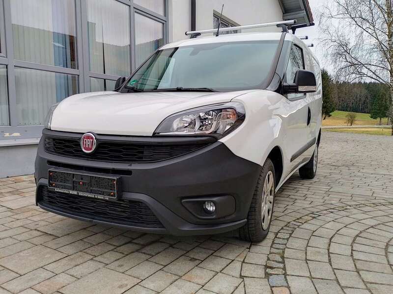 Colore esterno (weiß) Gebraucht 2022 Fiat Doblò Van / Kleinbus | 16.000 € (Superpreis) - Bild 1/4