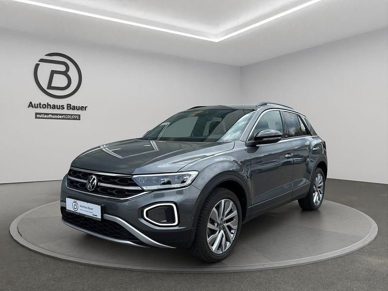 Używany VW T-Roc Move 150 KM (110 kW) 2024 Szary SUV