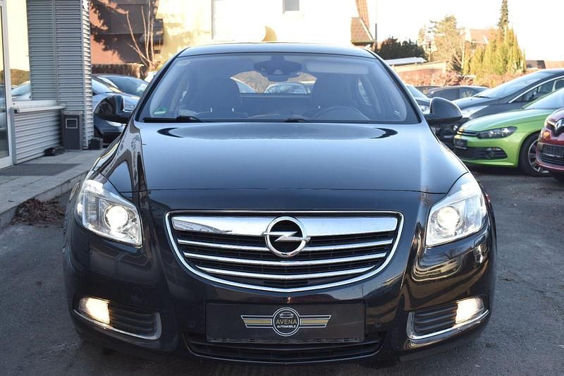 Gebraucht Opel Insignia Innovation 160 PS (117 kW) 2011 Schwarz Limousine
