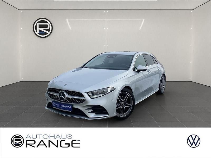 Silber Gebraucht 2020 Mercedes A180 AMG line Limousine | 23.980 € (Guter Preis) - Bild 1/4