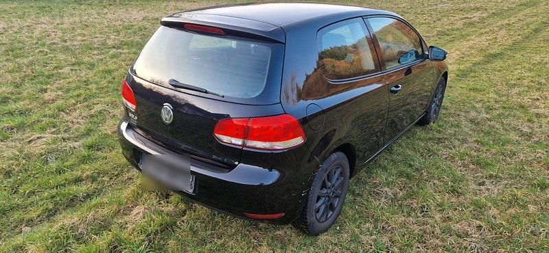 Gebraucht VW Golf VI Trendline 80 PS (58 kW) 2010 Schwarz Kleinwagen