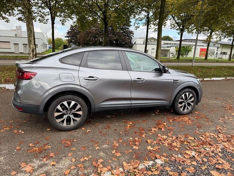 Gebraucht Renault Arkana Evolution 140 PS (102 kW) 2023 Grau SUV