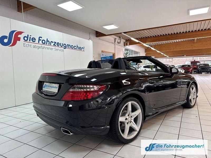 Gebraucht Mercedes SLK250 Sport 204 PS (150 kW) 2015 Schwarz Cabrio