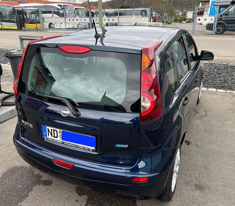 Gebraucht Nissan Note 88 PS (64 kW) 2010 Blau Kleinwagen