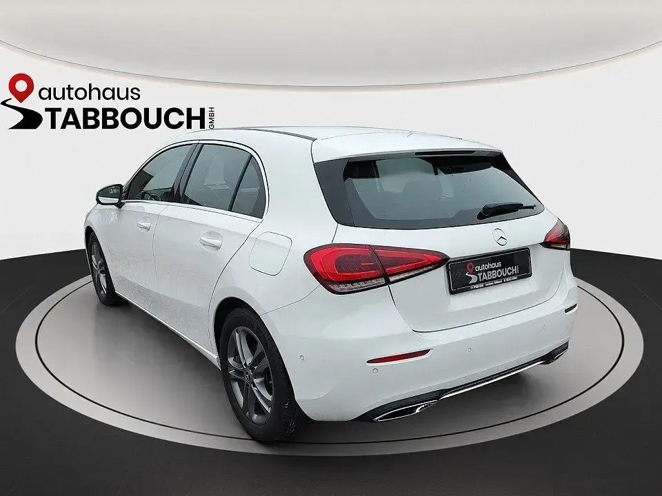 Gebraucht Mercedes A250 Progressive 224 PS (164 kW) 2018 Weiß Limousine