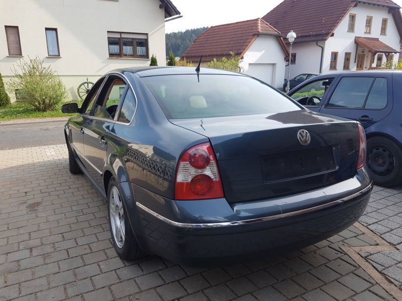 Verkauft VW Passat 3bg Limo Recaro 4 M., gebraucht 2001, 229.000 km in  Hildburghausen