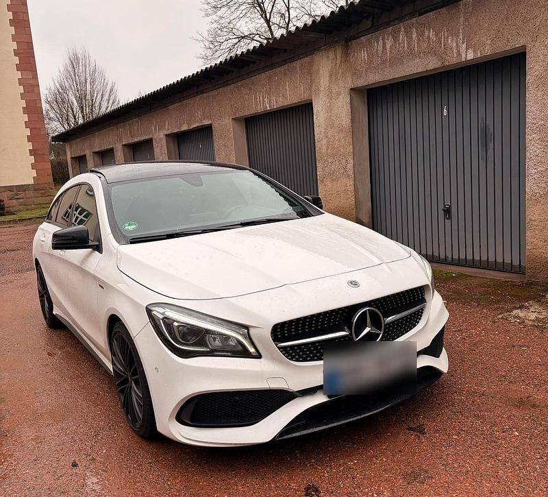 Gebraucht Mercedes CLA220 AMG 184 PS (135 kW) 2018 Weiß Limousine