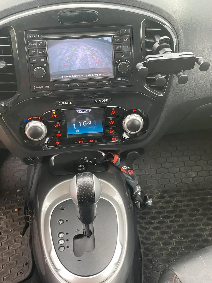 Gebraucht Nissan Juke 103 PS (75 kW) 2012 Schwarz SUV