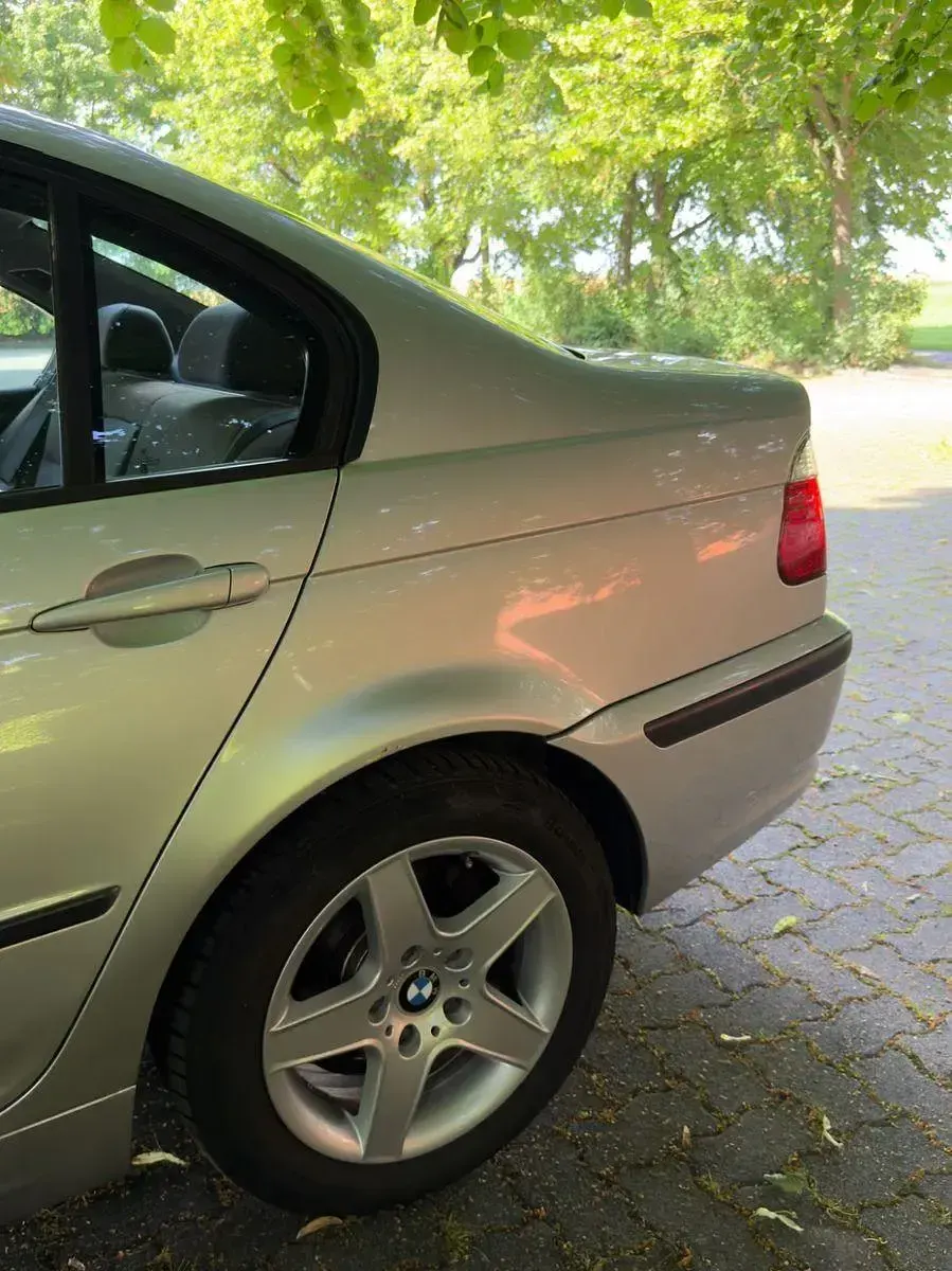 Gebraucht BMW 318 Sport Line 143 PS (105 kW) 2003 Silber Limousine