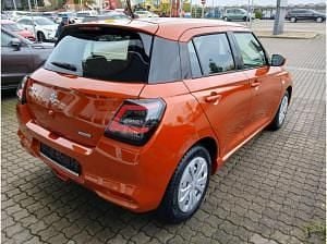 Neu Suzuki Swift Club 83 PS (61 kW) 2025 Orange Kleinwagen