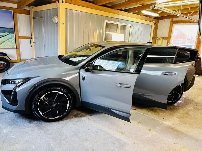 Gebraucht Peugeot 408 GT GT 136 PS (100 kW) 2024 Grau SUV