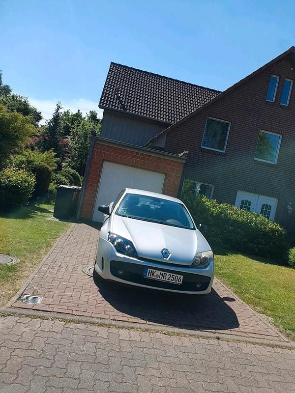 Gebraucht Renault Laguna III 150 PS (110 kW) 2009 Silber Limousine