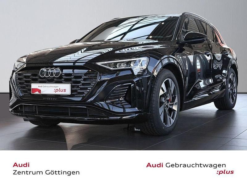 Mythosschwarz metallic Gebraucht 2023 Audi Q8 e-tron S-Line SUV | 58.380 € (Fairer Preis) - Bild 1/4