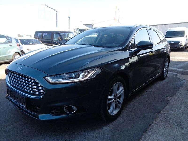 Gebraucht Ford Mondeo Titanium 150 PS (110 kW) 2016 Grau Limousine
