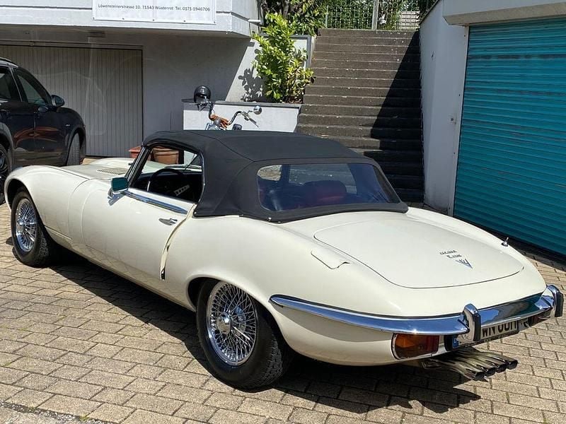 Gebraucht Jaguar E-Type 268 PS (197 kW) 1974 Weiß Cabrio